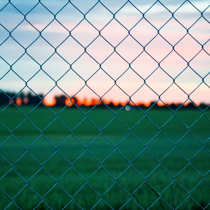 Things to Look For Before Purchasing Chain Link Fences