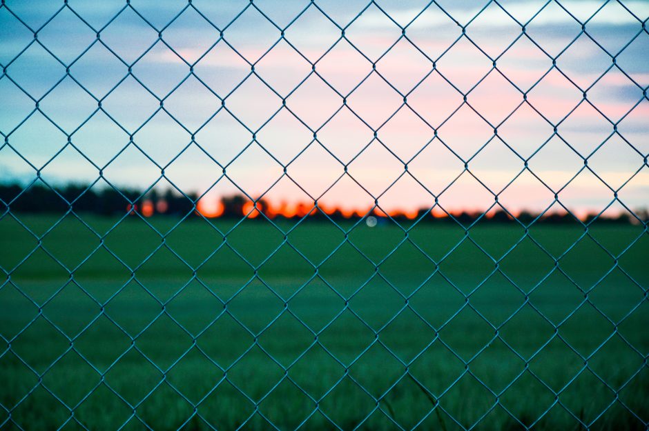 Things to Look For Before Purchasing Chain Link Fences